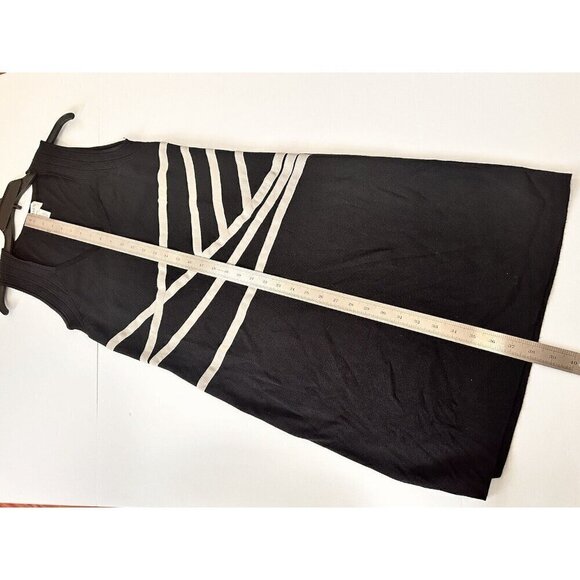 Carmen Marc Valvo Black / Grey Geometric Bodycon Sleeveless Knit Dress. Size M - Picture 9 of 9